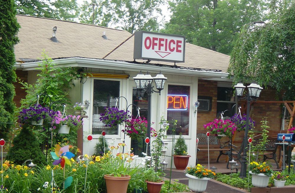 Chateau Motor Lodge Grand Island Extérieur photo