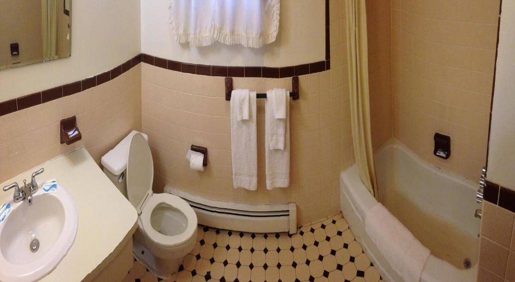Chateau Motor Lodge Grand Island Chambre photo