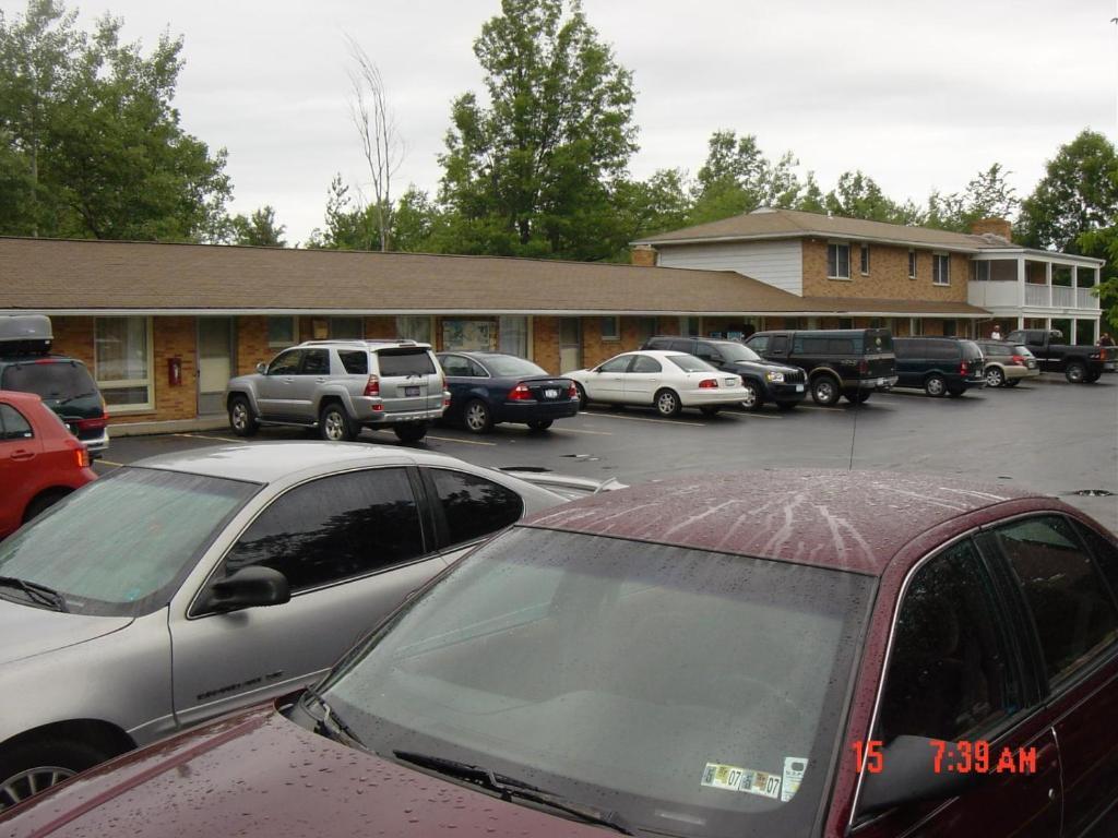 Chateau Motor Lodge Grand Island Extérieur photo