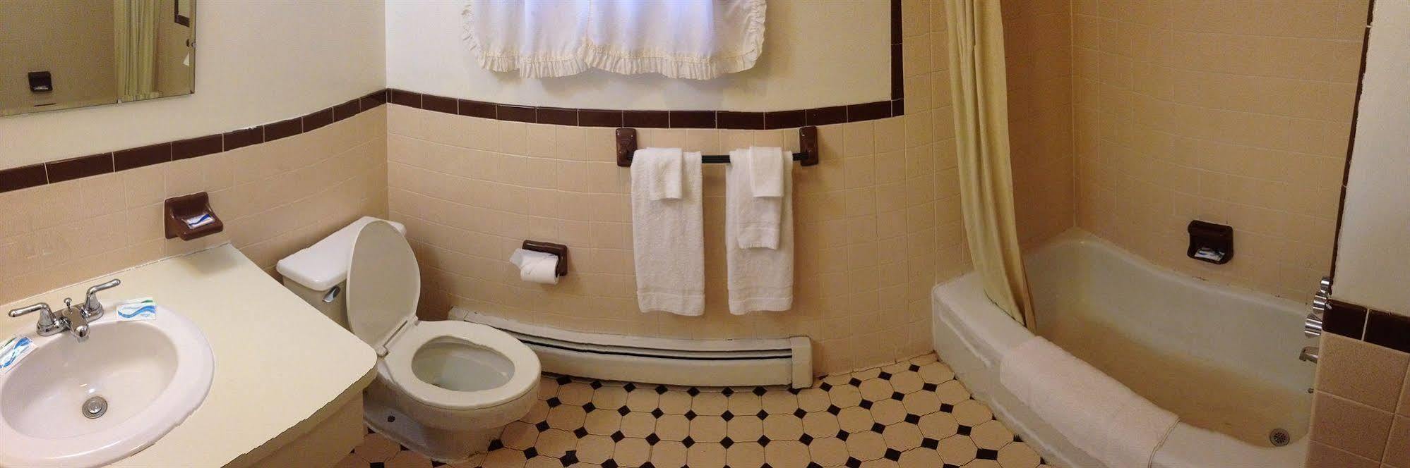 Chateau Motor Lodge Grand Island Extérieur photo